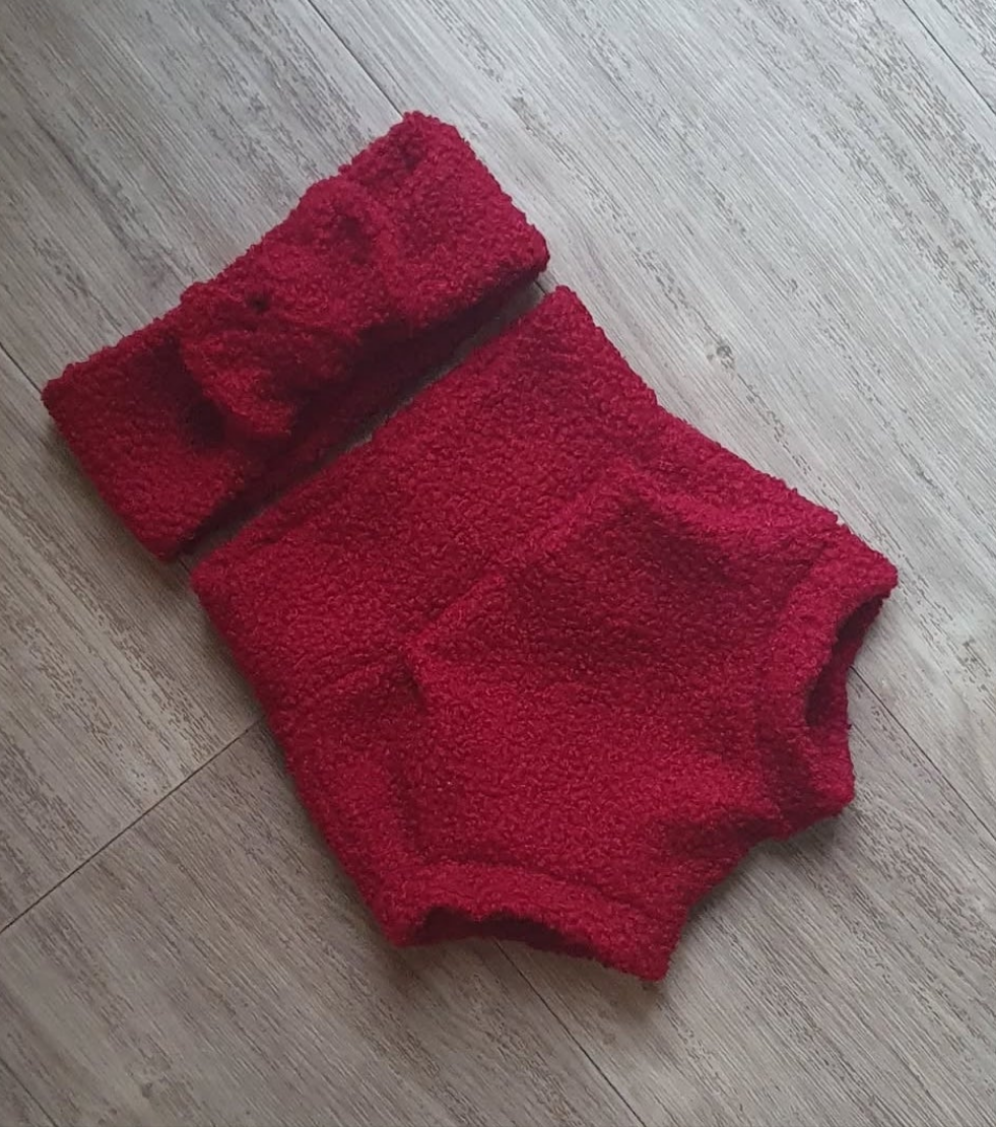 Red teddy bounce bummies
